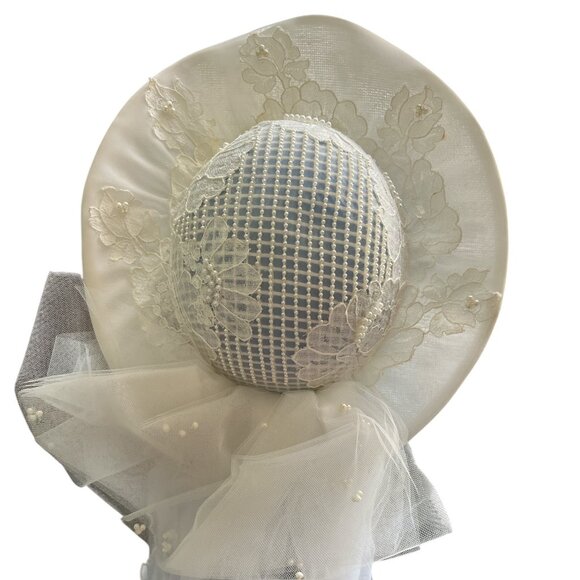 Bride Hat With Long Veil Vintage White With Pearl and Bling Beads Wedding Bridal - Picture 4 of 9